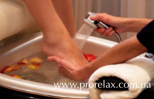 СПА-педикюрное кресло с массажем СПА-педикюрное кресло с массажем