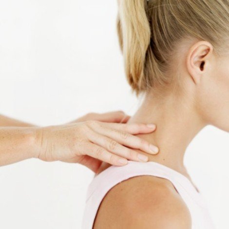 Правильный массаж головы, массаж шеи сзади