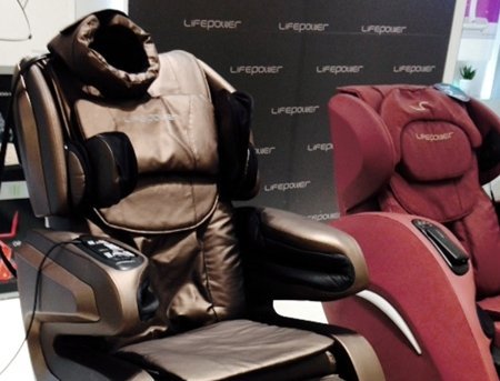 ассортимент массажных кресел
