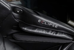 Массажное кресло Eclipse от YAMAGUCHI черное